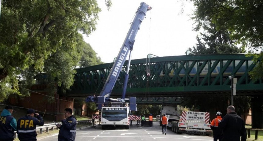 Accidente de trenes en Palermo: comenzaron las tareas para remover los vagones afectados