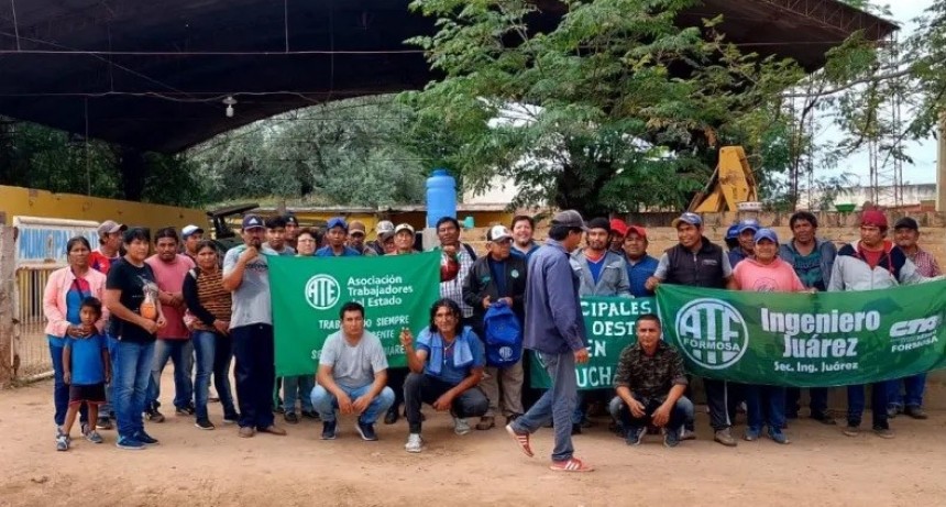 Por reclamo salarial, Municipales de Ingeniero Juárez realizan un paro 