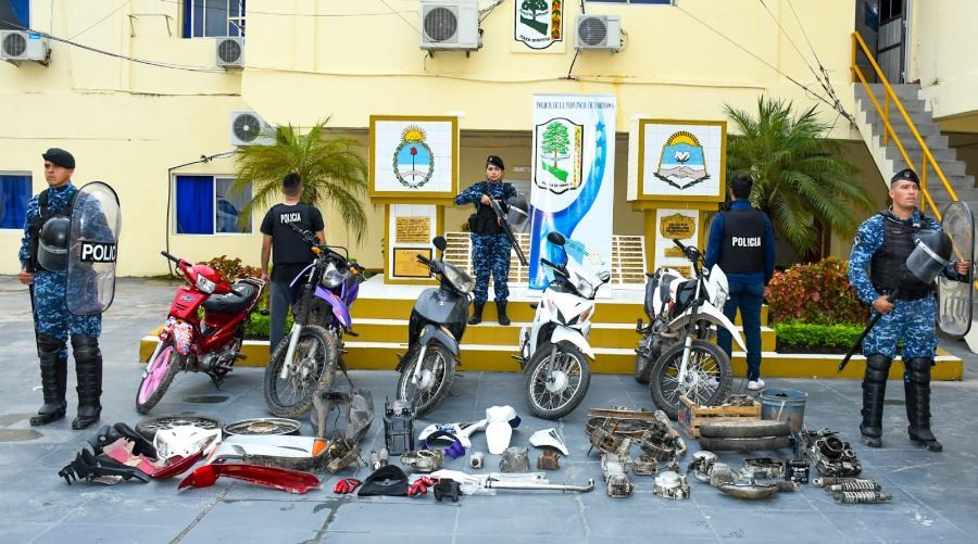 La Policía realizó 10 allanamientos simultáneos a un grupo de motoqueros 