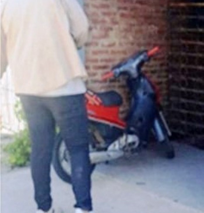 Barrio Santa Rosa: dos individuos intetaron robar una moto, fueron detenidos