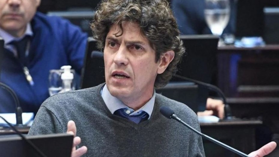 Martín Lousteau defendió el aumento a los senadores: 