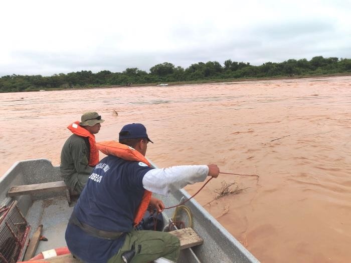 Continúa la búsqueda de un hombre desapareció en aguas del Río Bermejo