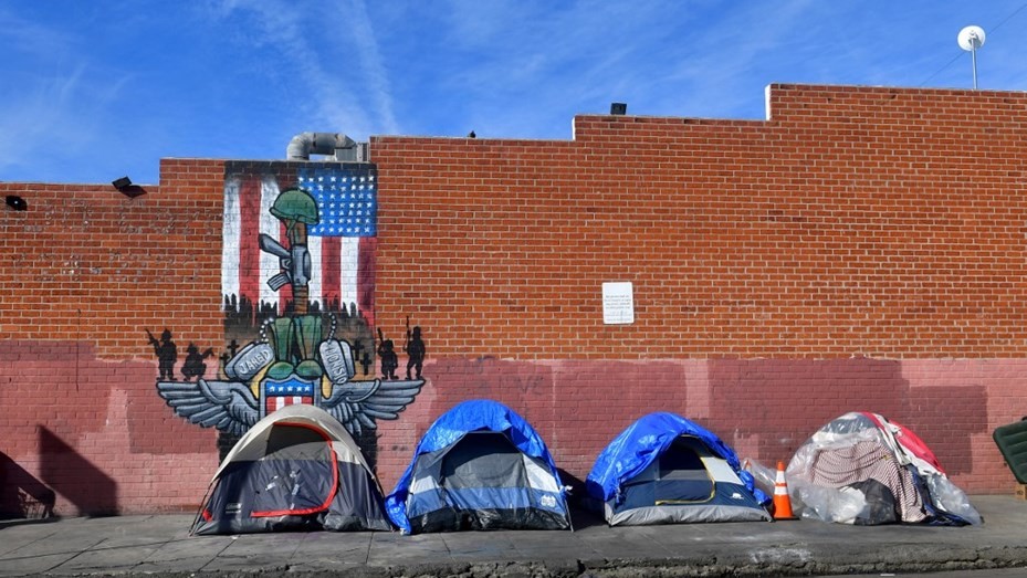 Estados Unidos: multa y prisión para los indigentes que duermen en la calle 