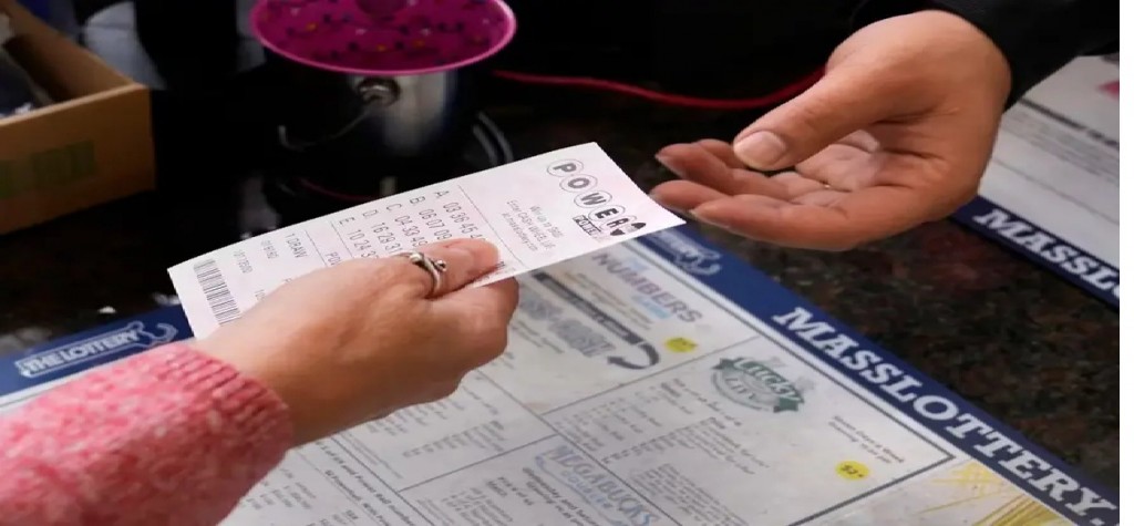Estados Unidos: una abuela ganó la lotería y lo ocultó por meses a su familia para que no le pidan