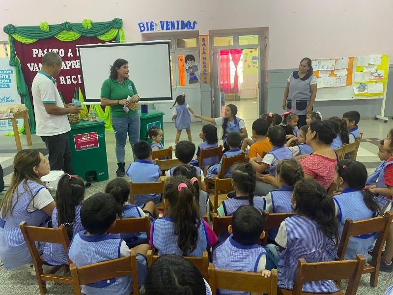 El municipio realizó una charla de educación ambiental para niños del nivel inicial