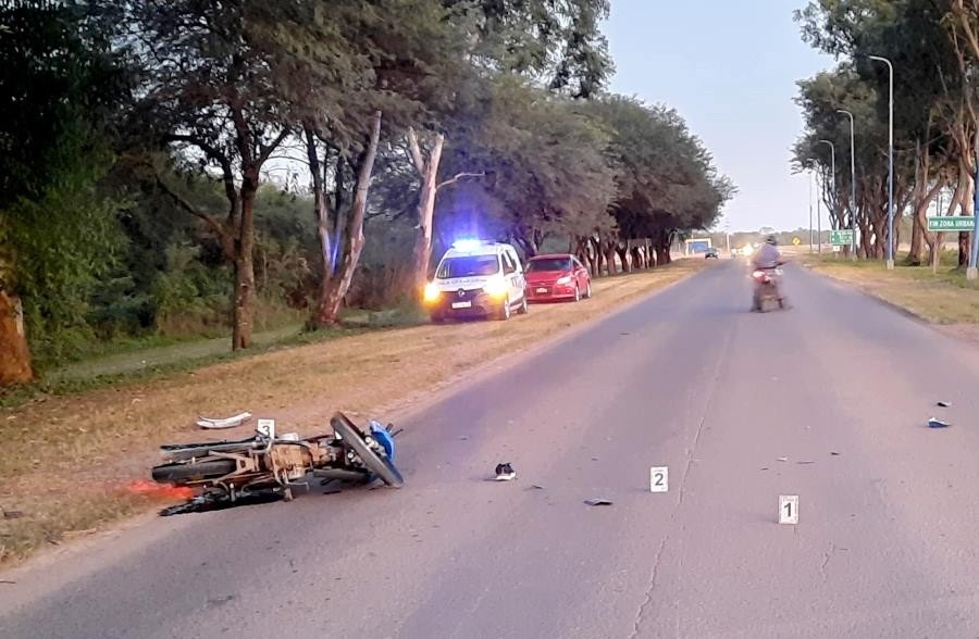  Villa Dos Trece: Un motociclista perdió la vida en un choque con una camioneta sobre la Ruta Provincial N° 3