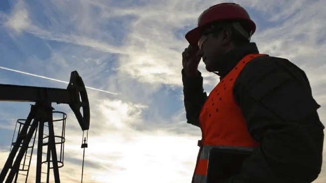 Ganancias: Petroleros amenazan con paros y advierten sobre provisión de combustibles