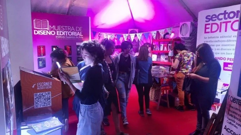 En Formosa comenzó con éxito la 21° Feria del Libro 