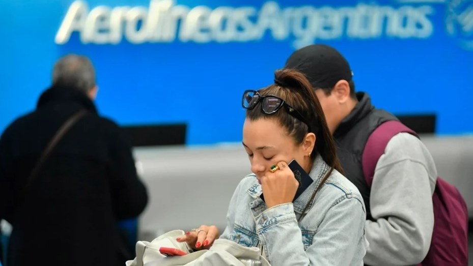 Finalizó el paro aeronáutico y vuelven a salir los vuelos de Aerolíneas Argentinas