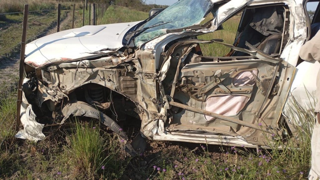 Una camioneta y un camión chocaron en plena Ruta Nacional 11