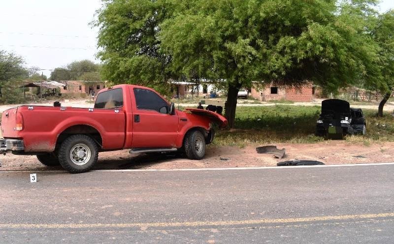 Las Lomitas: Colisionaron dos vehículos y como consecuencia uno de los conductores falleció