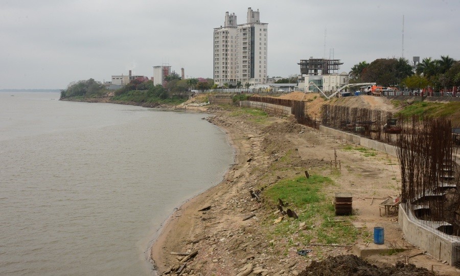 Advierten que habrá menos producción de agua potable si el río sigue bajando