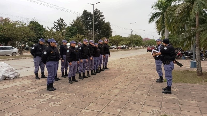 La Policía detuvo a cinco sujetos: cuatro con drogas y al último por registrar pedido de captura