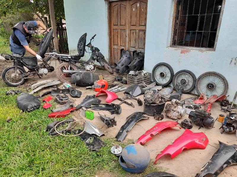 La Policía desarticuló un desarmadero de motos