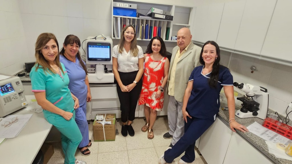 Hospital de Laguna Blanca: Un nuevo equipo de última generación fue instalado en el servicio de laboratorio